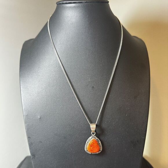 Possible native, Beautiful Sterling Silver, Orange Spiny oyster Pendant! - Picture 10 of 10